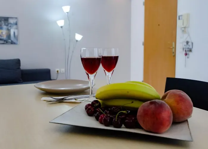 Phaedra & Electra * Kalamata